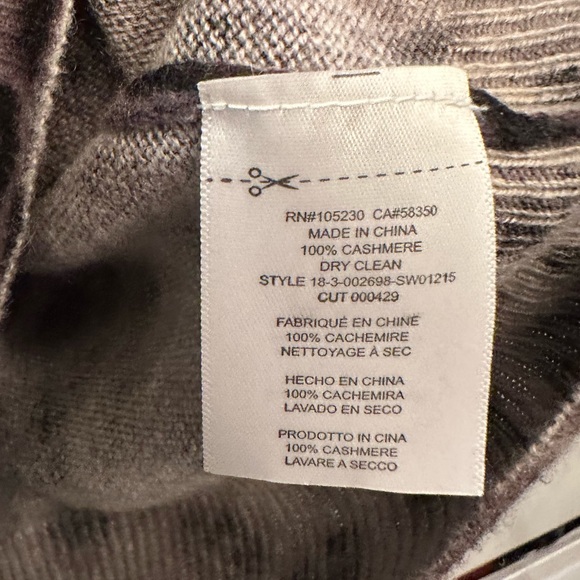 Equipment Animal Leopard Print 100% Cashmere Sweater in Gray Size Small EUC - Picture 3 of 4